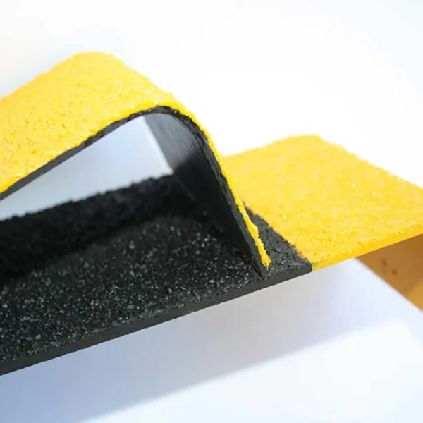 Favoriet ProGrip - Antislip traptrede - 5000413-IM - Industrial 4,5mm medium <350x50x3020mm z/gele neus