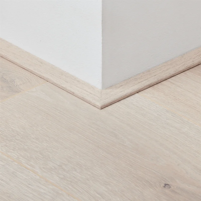 Plakplint manhattan 9916 Exclusieve Aanbieding