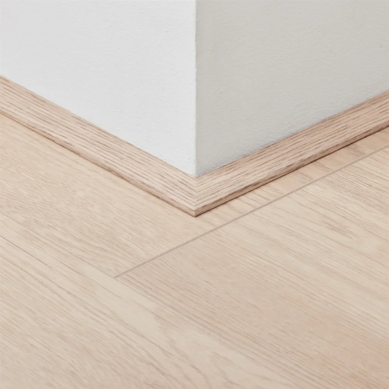 Beste Prijs Plakplint eiken oud blank 9904