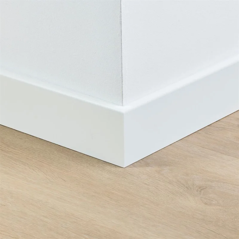 Koopje MDF plinten Berlijn 90x12mm RAL9010 gelakt
