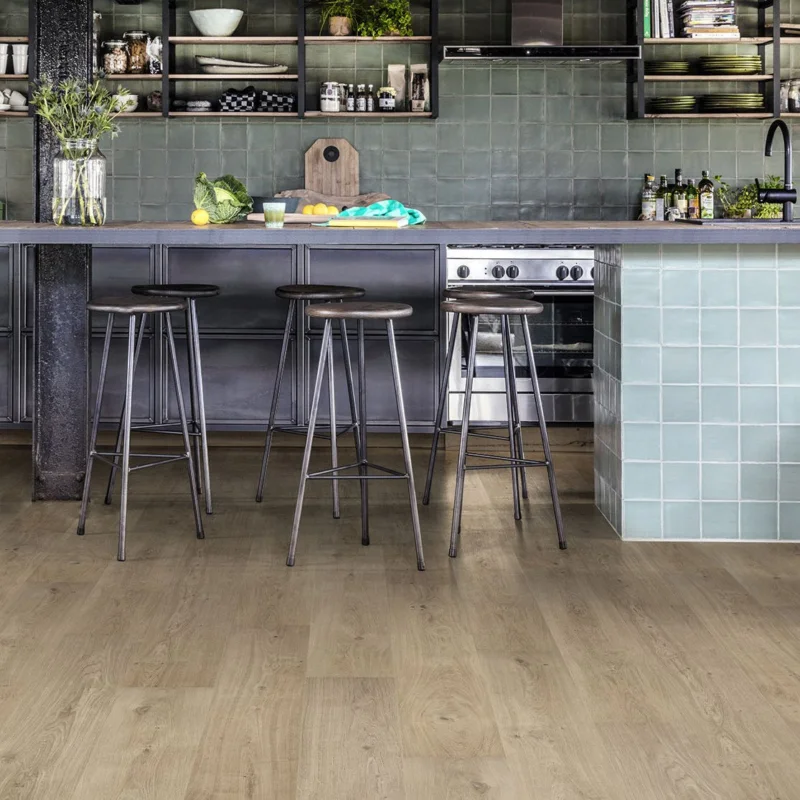 Op = Op Floorify Lange Planken Click Champagne F017T Plank Click PVC