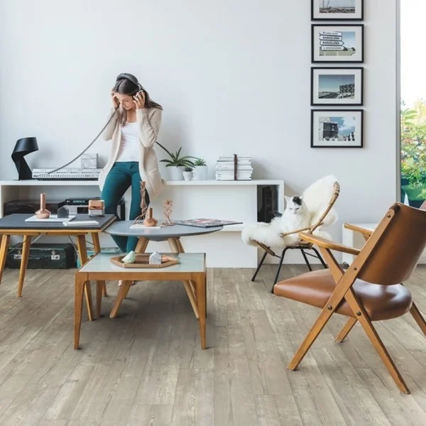 Bestel Nu QuickStep Bloom Ochtendmist Den AVMPU40074 Plank Click PVC